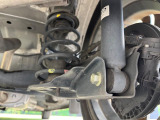 お車を安心してお乗りいただく為には、足回りの定期点検が欠かせません。サービスサポート(有償保証)では無料点検もご提供しており、安心のカーライフをお過ごしいただけるサポート体制が整っています。