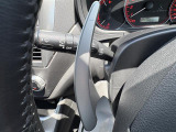 【パドルシフト(AMTT車)】車と同じように好きなギアで走ることができます!ステアリングから手を離さずに指先だけでシフト操作ができ、よりスポーティな走りをお楽しみいただけます。