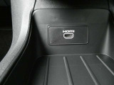 HDMIポートでスマホなどのミラーリングをはじめ使い勝手が良いですよ。