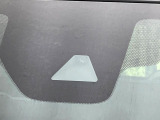 【三菱e-Assist】走行中に前方の車両等を認識し、衝突しそうな時は警報とブレーキで衝突回避と被害軽減をアシスト。より安全にドライブをお楽しみいただけます。