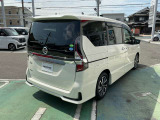 セレナ 2.0 ハイウェイスターV 