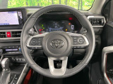 【純正革巻きステアリング】上質な革を使用することで、手にしっかり馴染みとても運転しやすいハンドルです♪