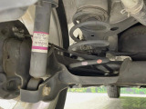 お車を安心してお乗りいただく為には、足回りの定期点検が欠かせません。サービスサポート(有償保証)では無料点検もご提供しており、安心のカーライフをお過ごしいただけるサポート体制が整っています。