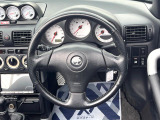 【純正革巻きステアリング】上質な革を使用することで、手にしっかり馴染みとても運転しやすいハンドルです♪