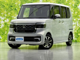 【WECARS】豊富な在庫を大画面モニターで検索可能!オプション装備や内装、タイヤの状態など細部まで御覧頂けます♪詳細はお気軽にスタッフまでお問合せ下さい。