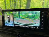 【アラウンドビューモニター】専用のカメラにより、上から見下ろしたような視点で360度クルマの周囲を確認することができます☆死角部分も確認しやすく、狭い場所での切り返しや駐車もスムーズに行えます。