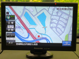 【ナビゲーション】使いやすいナビで目的地までしっかり案内してくれます。各種オーディオ再生機能も充実しており、お車の運転がさらに楽しくなります!!