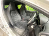 運転席シート廻りは使用感も少なく、良好な状態となっています。丁寧に使われていたことがよくわかりますね。