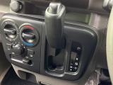 【フロアCVT】無段階変速機能でスムーズな走行をお楽しみいただけます♪エンジンパワーを無駄なく車輪に伝えるから低燃費にも貢献!