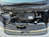エンジンルームも綺麗です。日産整備士がしっかり整備をしてお渡しします