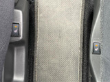 【シートヒーター】寒い日に重宝するシートヒーター!エアコンより早く温まってくれるので寒がりの人も安心ですね♪エアコンの温風は乾燥するから苦手、という方にもをおすすめです。