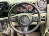 インテリアに合わせたデザインのステアリングは、運転される方のことも考え、運転しやすい形状、大きさです。是非一度、実際に触ってお確かめください。