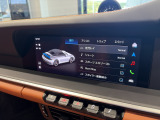【PCM】10.9インチのタッチスクリーンで各種車両設定を行えます。Apple Carplay にも対応しています。