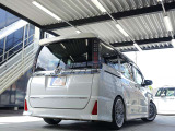 サンルーフ!デカナビ!エアロ!車高調!ゴリゴリに仕上がったボクシー入庫致しました!もちろん天井モニターも搭載!是非ご検討ください!