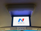 【フリップダウンモニター】大画面モニターで後席でもエンタメをお楽しみいただけます。小さなお子様にも大人気の装備です♪