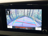 【バックカメラ】駐車時に後方がリアルタイム映像で確認できます。大型商業施設や立体駐車場での駐車時や、夜間のバック時に大活躍!運転スキルに関わらず、今や必須となった装備のひとつです!