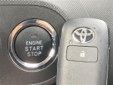 【 スマートキー・プッシュスタート 】鍵を挿さずにポケットに入れたまま鍵の開閉、エンジンの始動まで行えます。