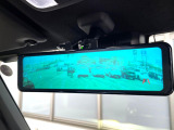 【デジタルインナーミラー】後席の大きな荷物や同乗者で後方が確認しづらい時でも安心!カメラが撮影した車両後方の映像をルームミラー内に表示。クリアな視界で状況の確認が可能です!