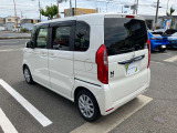 踏み間違い防止装置付いてます!