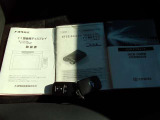 車両の取り扱い説明書とナビゲーションの取り扱い説明書が欠品しております。