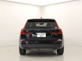 2020年モデル XC60 D4 AWD モメンタム オニキスブラックメタリック入荷しました♪
