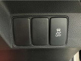 VSA(Vehicle Stability Assist)が装備!!VSAはコーナリング時の横滑りを抑制する機能と車両の急激な挙動変化を抑える機能で、安定した走行を実現していいます!!