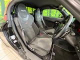 運転席シート廻りは使用感も少なく、良好な状態となっています。丁寧に使われていたことがよくわかりますね。