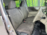 運転席シート廻りは使用感も少なく、良好な状態となっています。丁寧に使われていたことがよくわかりますね。
