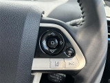 【レーンディパーチャーアラート(LDA)】クルマが車線または走路から逸脱する可能性がある場合に、ブザーまたはハンドルの振動により注意をうながします。機能には限界があるためご注意ください。