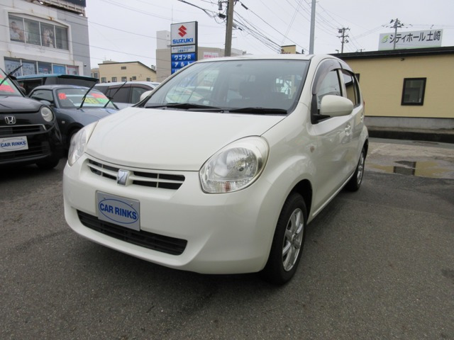 パッソ 1.0 X クツロギ 4WD 