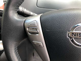 ステアリングスイッチでモーディオ操作が可能。手元で操作できて安全運転に寄与します。