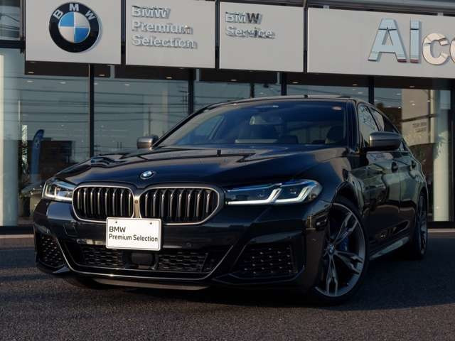 5シリーズセダンM550i xドライブ 4WD