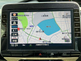 見やすい日産純正ナビゲーションです。