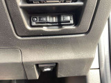埋め込みタイプのETC。車のデザインと一体となった収納型タイプ。※再セットアップのお申込および再セットアップ料金は別途必要になります。(※支払総額にセットアップ費用は含まれておりません。)