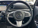 【純正革巻きステアリング】上質な革を使用することで、手にしっかり馴染みとても運転しやすいハンドルです♪