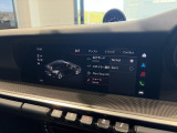 【PCM】10.9インチのタッチスクリーンで各種車両設定を行えます。Apple Carplay にも対応しています。