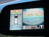 【アラウンドビューモニター】専用のカメラにより、上から見下ろしたような視点で360度クルマの周囲を確認することができます☆死角部分も確認しやすく、狭い場所での切り返しや駐車もスムーズに行えます。