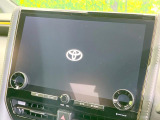 【12.3インチワイドナビ】高級感とインパクトのある大型ワイドナビを装備。各種オーディオ操作はもちろん、横長ワイド画面でのマップ2分割表示など、利便性も高いナビです♪