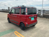 プライバシーガラスなので車内のエアコンの効きも違います!!