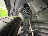 お車を安心してお乗りいただく為には、足回りの定期点検が欠かせません。サービスサポート(有償保証)では無料点検もご提供しており、安心のカーライフをお過ごしいただけるサポート体制が整っています。