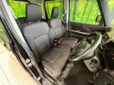 運転席シート廻りは使用感も少なく、良好な状態となっています。丁寧に使われていたことがよくわかりますね。