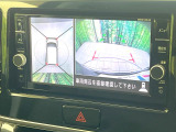 【アラウンドビューモニター】専用のカメラにより、上から見下ろしたような視点で360度クルマの周囲を確認することができます☆死角部分も確認しやすく、狭い場所での切り返しや駐車もスムーズに行えます。