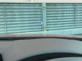 運転視界の遠方上方に虚像を投影することで前を見ながら情報の視認ができます。本当にドライバーが必要な情報を適切に伝え、楽しんで頂くことを考えた新世代装備です。※虚像は2.6m前方に浮かぶイメージです。