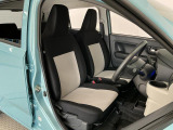 【運転席・助手席】内装ルームクリーニング済みです。しっかり綺麗にしていますので、是非、お確かめください。車に自信があるからこそ、是非一度ご来店頂き内外装も見てもらえると幸いです。