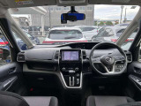 展示車両は全車 クリーニング済。 専門業者さんにて内外装ともにキレイにしてご納車いたします。 また別途、各種コーティングもうけたまわってます。