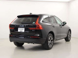 2020年モデル XC60 D4 AWD モメンタム オニキスブラックメタリック入荷しました♪