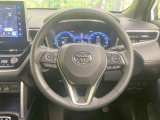 インテリアに合わせたデザインのステアリングは、運転される方のことも考え、運転しやすい形状、大きさです。是非一度、実際に触ってお確かめください。