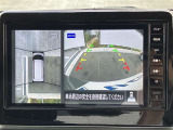 【全周囲モニター】フロント+サイド+バックにカメラが装着されています。車庫入れが苦手な方もこれがあれば安心ですね。
