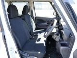 乗り降りしやすい運転席