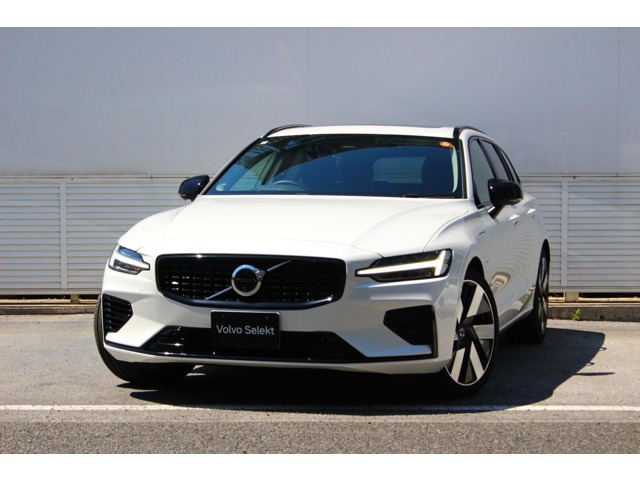 V60 リチャージ PHEV T6 AWD アルティメット 4WD 